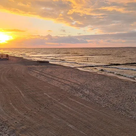 Bernsteinbad-koserow-haus-fuenf-elemente-ferienwohnung-luft דירה *