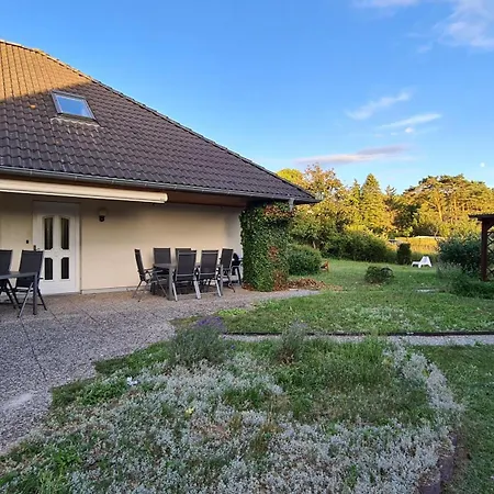 Bernsteinbad-koserow-haus-fuenf-elemente-ferienwohnung-luft Apartment